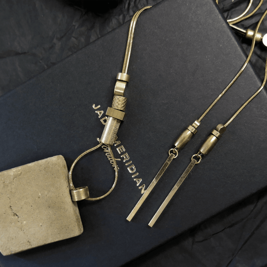 Slab series | Natural stone | Adjustable gold snake chain necklace with sculpted pendant