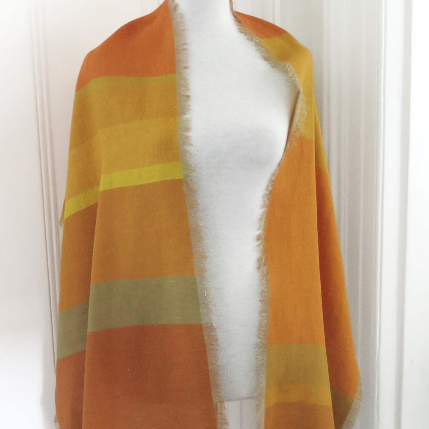 Solis | Narrow Linen Wrap